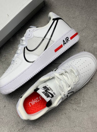 Кроссовки Nike Air Force 1 React White Black University Red живое фото 2