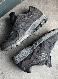 Кроссовки New Balance 2002R Protection Pack Phantom Black живое фото 1